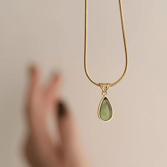Collier «  Goutte d’eau »
